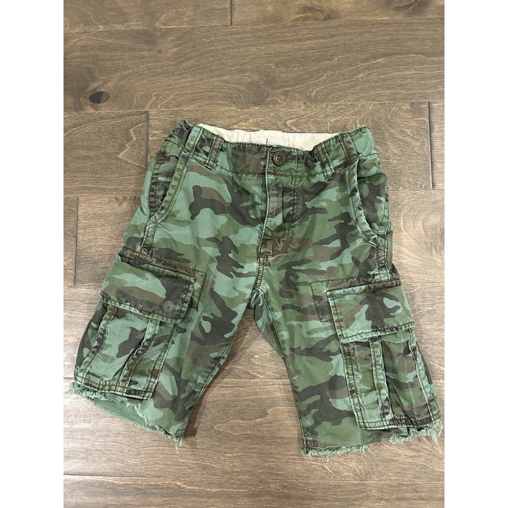 GAP KIDS BOYS GREEN CAMOUFLAGE CARGO SHORTS SIZE 8 EXCELLENT CONDITION